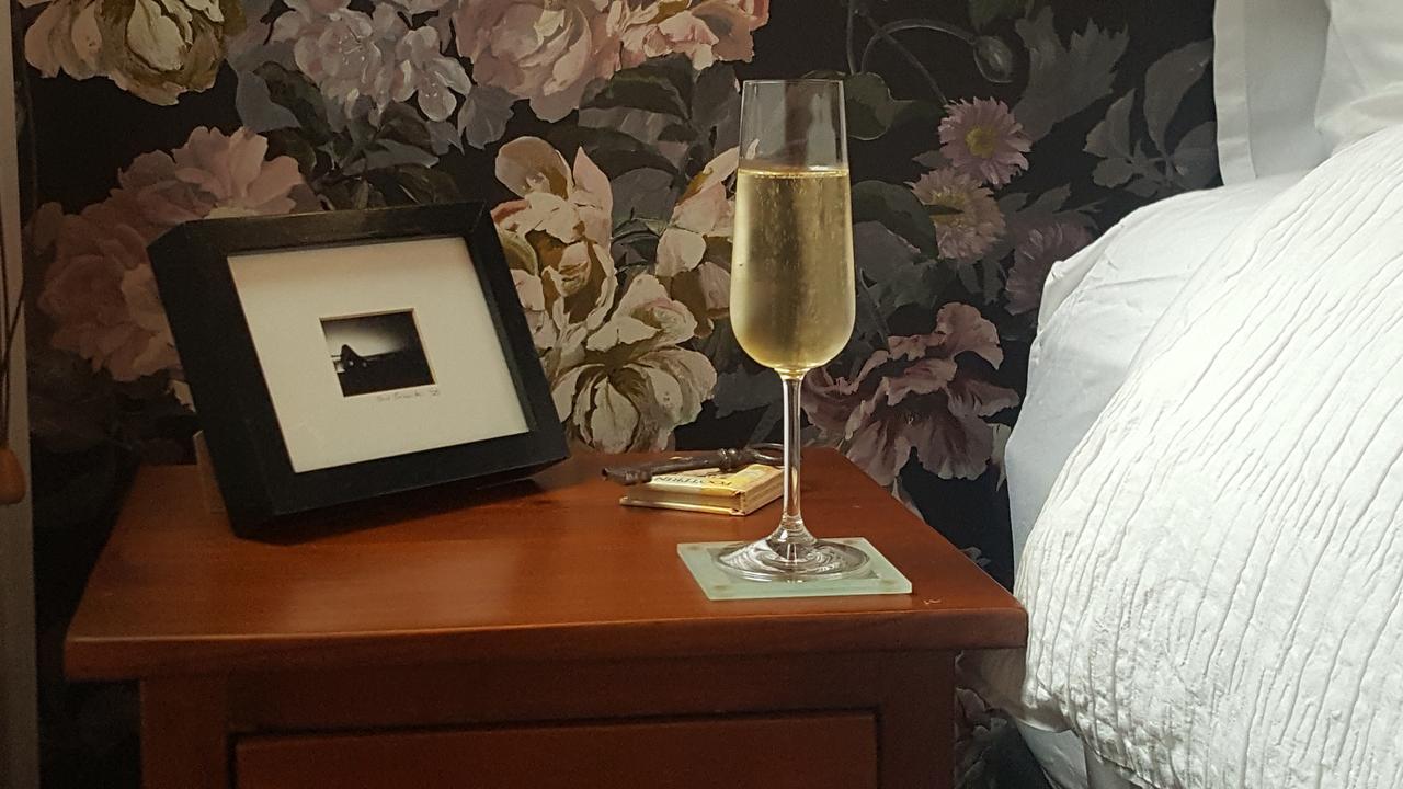 Sequoia Steps Bed and Breakfast New Plymouth Buitenkant foto